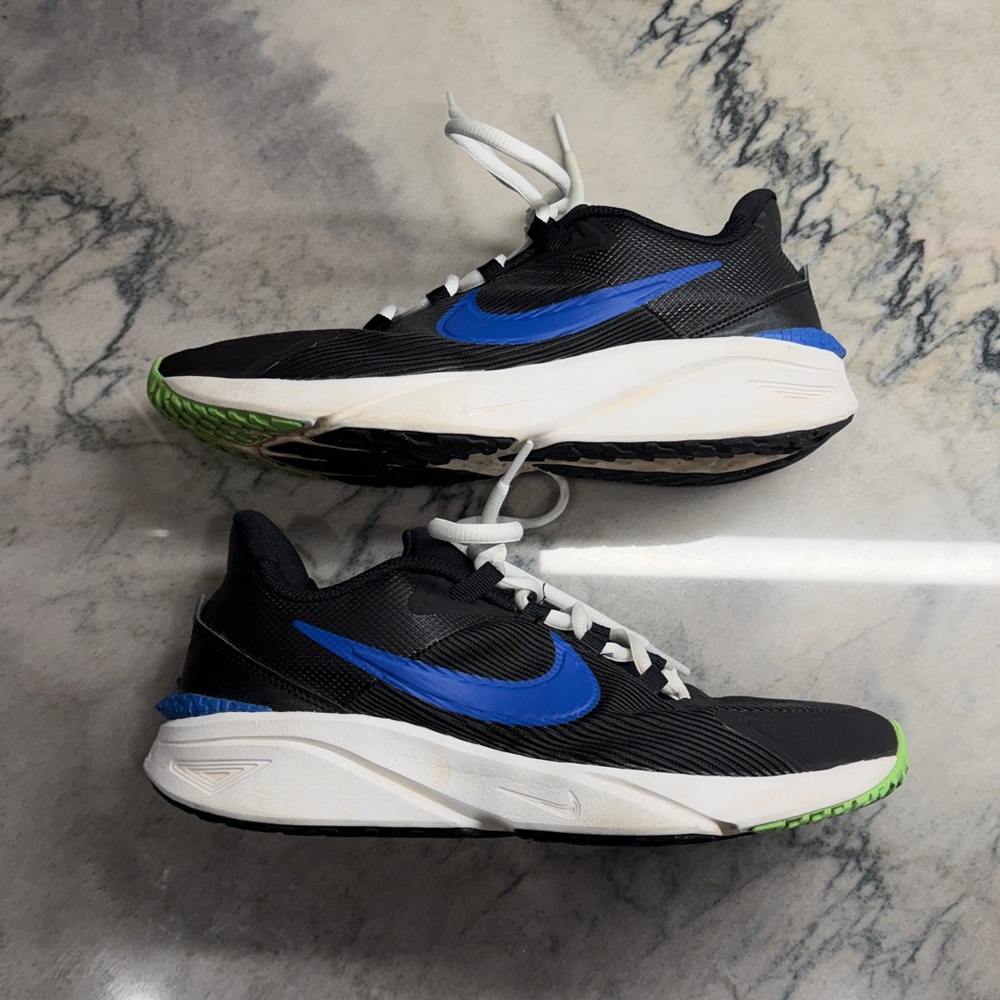 Nike  Star Runner Boys Sneaker